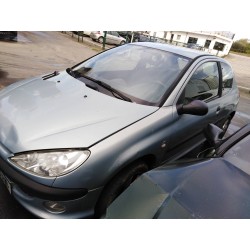 peugeot 206 berlina del año 2002