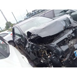 toyota auris del año 2008