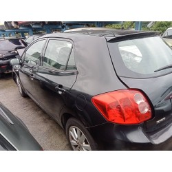 toyota auris del año 2008
