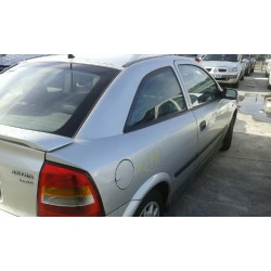 opel astra g berlina del año 2002