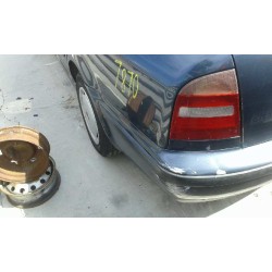 skoda octavia berlina (1u2) del año 1998