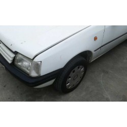 peugeot 205 berlina del año 1998