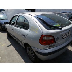 renault megane i fase 2 berlina (ba0) del año 1999