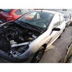 peugeot 206 berlina del año 2001