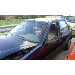 ford fiesta berlina (dx) del año 2001