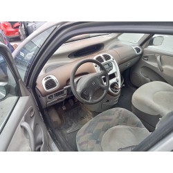 citroen xsara picasso del año 2002