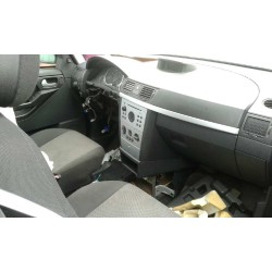 opel meriva del año 2004