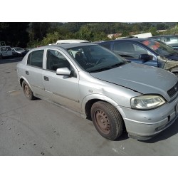 opel astra g berlina del año 1999