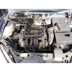 ford focus berlina (cak) del año 2001