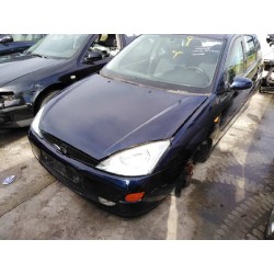 ford focus berlina (cak) del año 2001