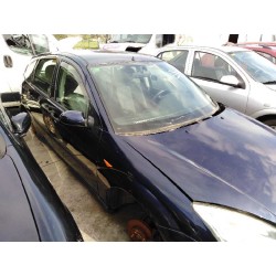 ford focus berlina (cak) del año 2001
