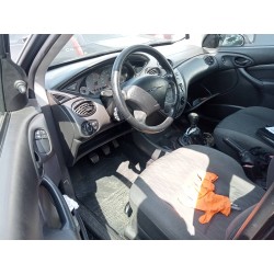 ford focus berlina (cak) del año 2002