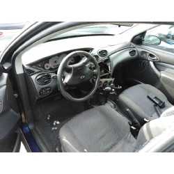 ford focus berlina (cak) del año 2001