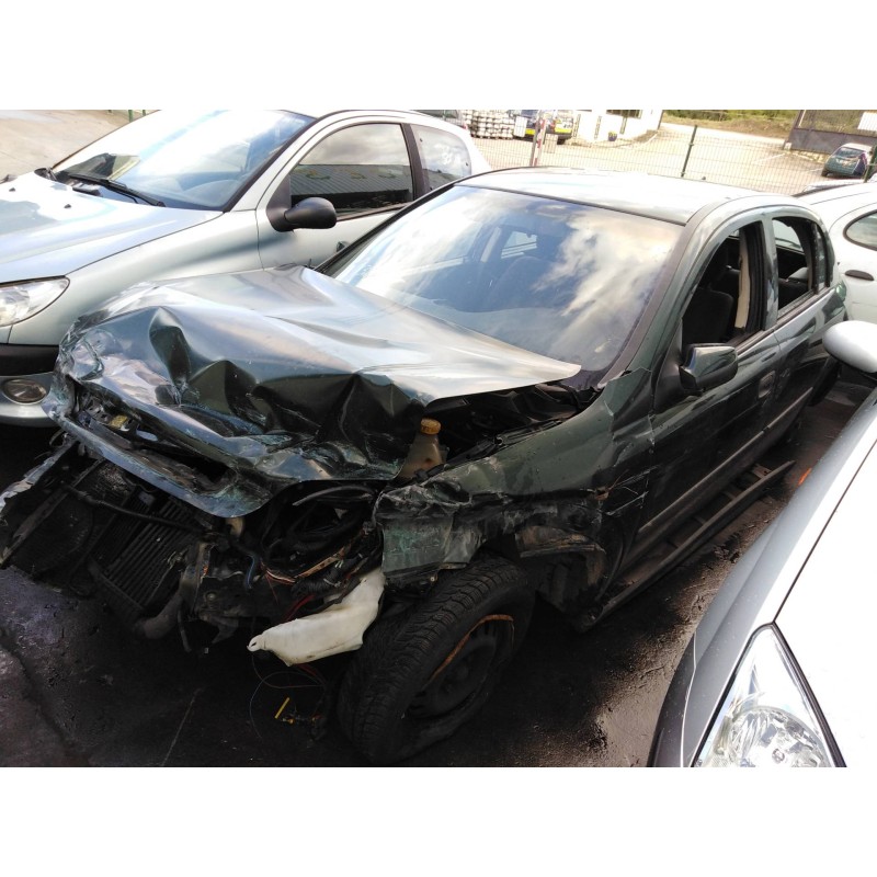 opel astra g berlina del año 1999