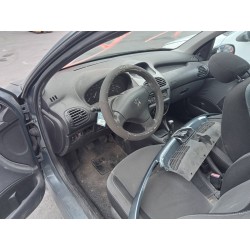 peugeot 206 berlina del año 2006