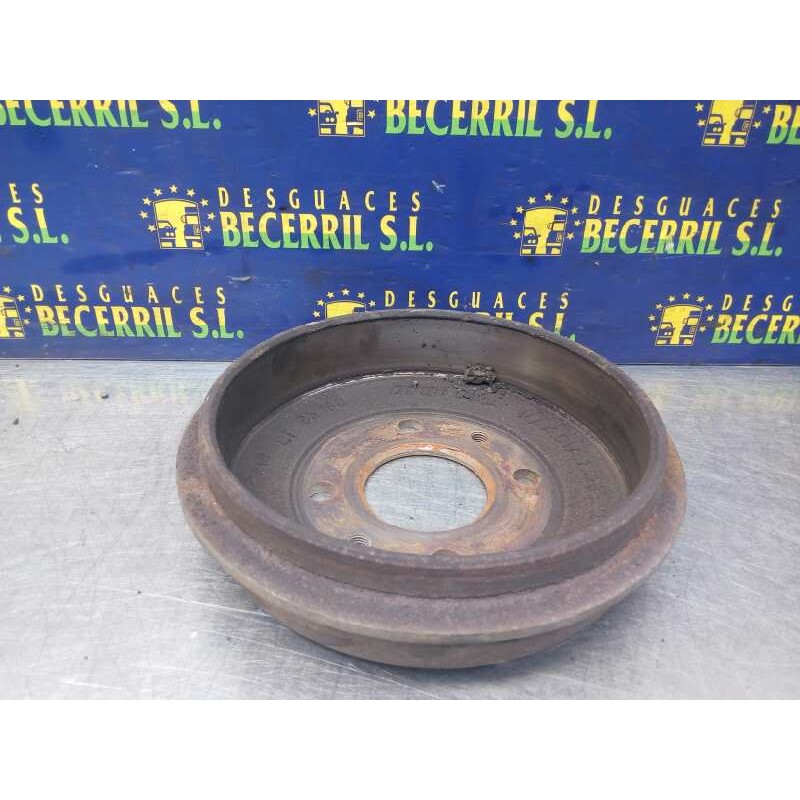Recambio de tambor freno trasero para fiat punto berlina (188) 1.9 jtd sporting referencia OEM IAM Recambio de tambor freno trasero para fiat punto berlina (188) 1.9 jtd sporting referencia OEM IAM