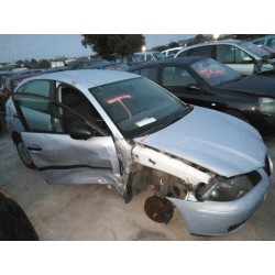 seat ibiza (6l1) del año 2004