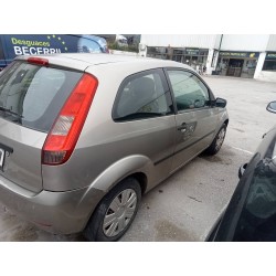 ford fiesta (cbk) del año 2004