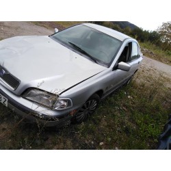 volvo s40 berlina del año 2000
