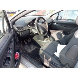 peugeot 207 del año 2008