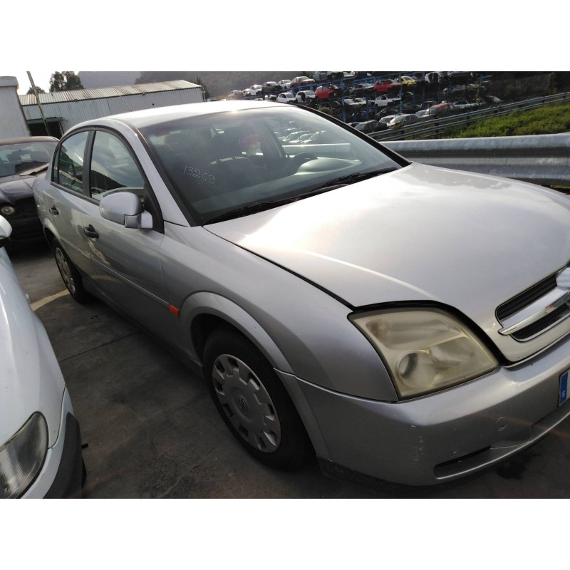 opel vectra c berlina del año 2003