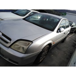 opel vectra c berlina del año 2003