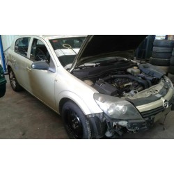 opel astra h berlina del año 1950