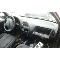 citroen saxo del año 2000