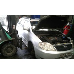 toyota corolla familiar (e12) del año 2003
