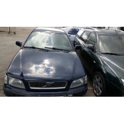 volvo s40 berlina del año 1997