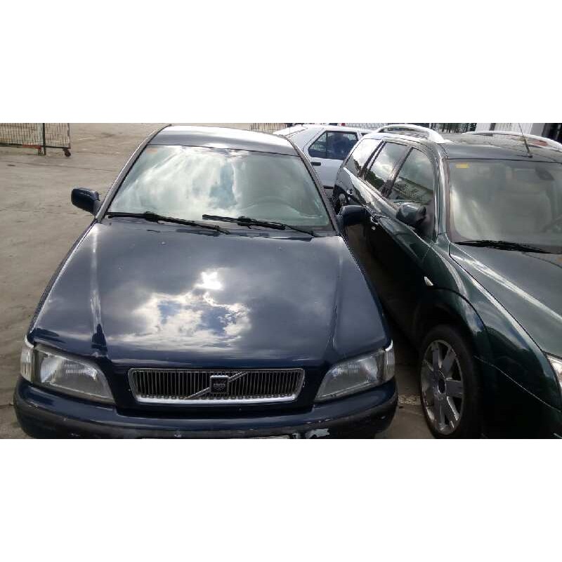 volvo s40 berlina del año 1997