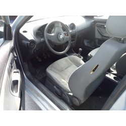seat ibiza (6l1) del año 2004