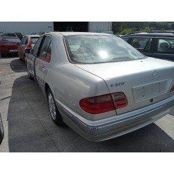 mercedes clase e (w210) berlina diesel del año 1999