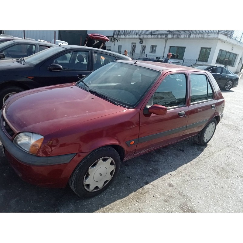 ford fiesta berlina (dx) del año 2002