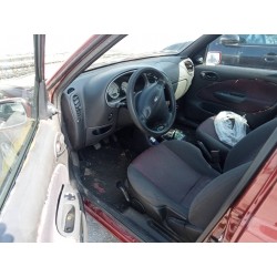 ford fiesta berlina (dx) del año 2002