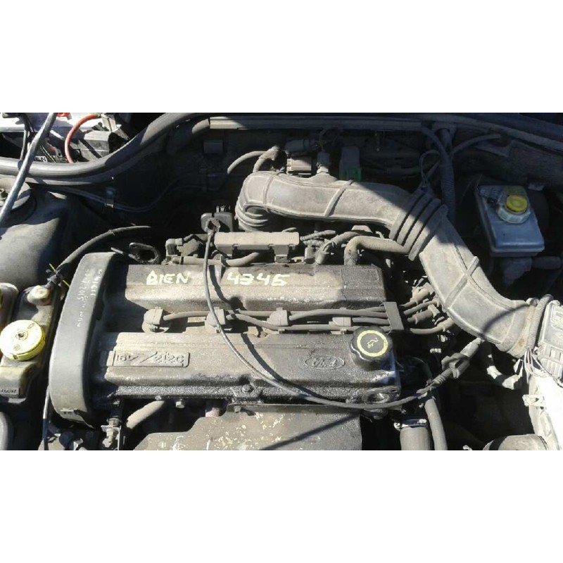 ford escort berlina del año 1999