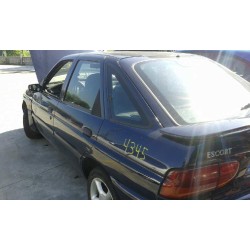 ford escort berlina del año 1999