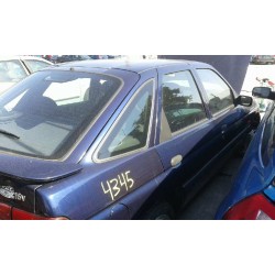 ford escort berlina del año 1999