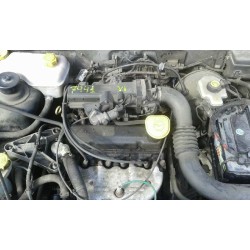 ford fiesta berlina (dx) del año 2000