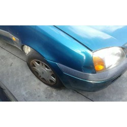 ford fiesta berlina (dx) del año 2000