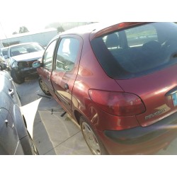 peugeot 206 berlina del año 2000