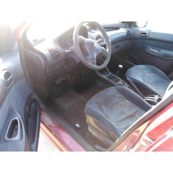 peugeot 206 berlina del año 2000