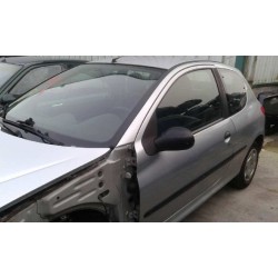 peugeot 206 berlina del año 2002