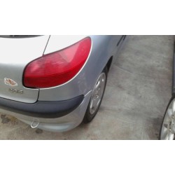 peugeot 206 berlina del año 2002