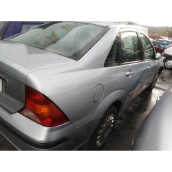 ford focus berlina (cak) del año 2003