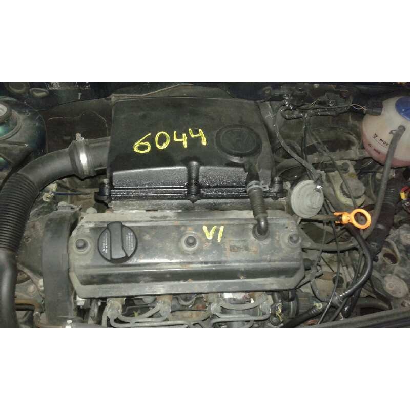 volkswagen polo berlina (6n1) del año 1997