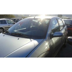 ford focus berlina (cak) del año 2003