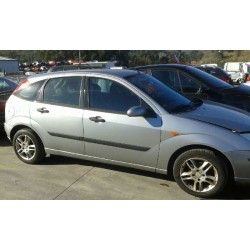 ford focus berlina (cak) del año 2003