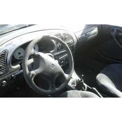 citroen xsara berlina del año 2000