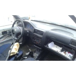 peugeot 106 (s2) del año 2000